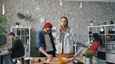 IA em Negócios: Implementação em 5 Passos para Valor Mensurável
