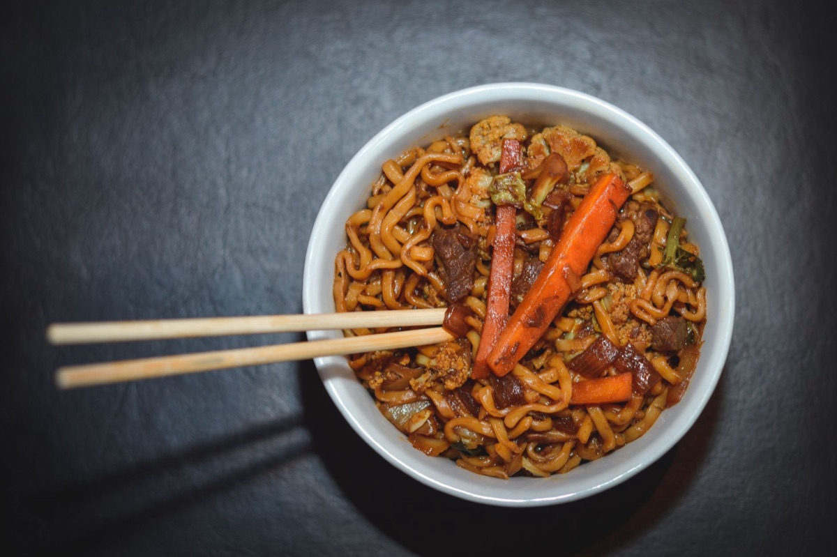 Pittige Buldak ramen met rode saus