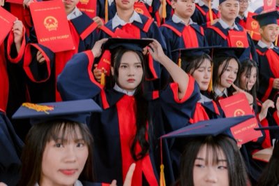 5-Hour Flight: Korea's Geographic Advantage for Students