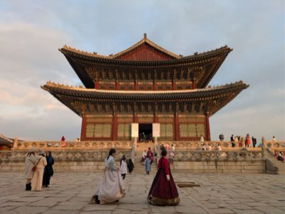 Hanbok de Estilo de Vida: Tendência de Moda em Alta em 2025